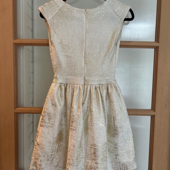 Charlotte Russe White with gold metallic Cocktail Dress - Size Small - Picture 2 of 2